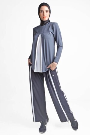 ViQ Pleated Flare Long Sleeve